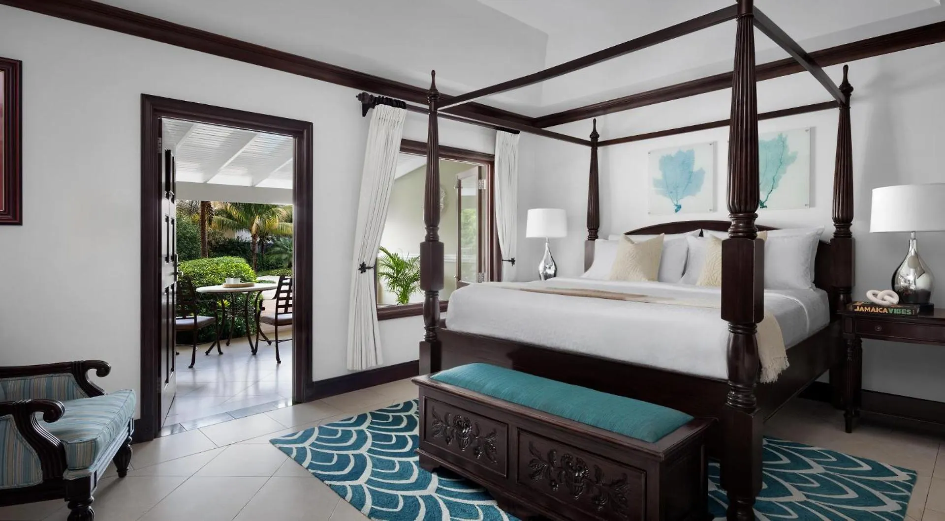 Sandals Royal Caribbean All Inclusive Resort & Private Island - Couples Only Бухта Монтего